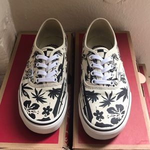 VANS AUTHENTICS